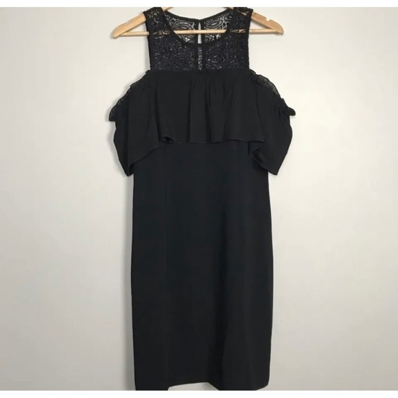 Trina Turk Sz 4 Black Cold Shoulder Crochet Lace Shift Sheath Dress - Picture 6 of 11